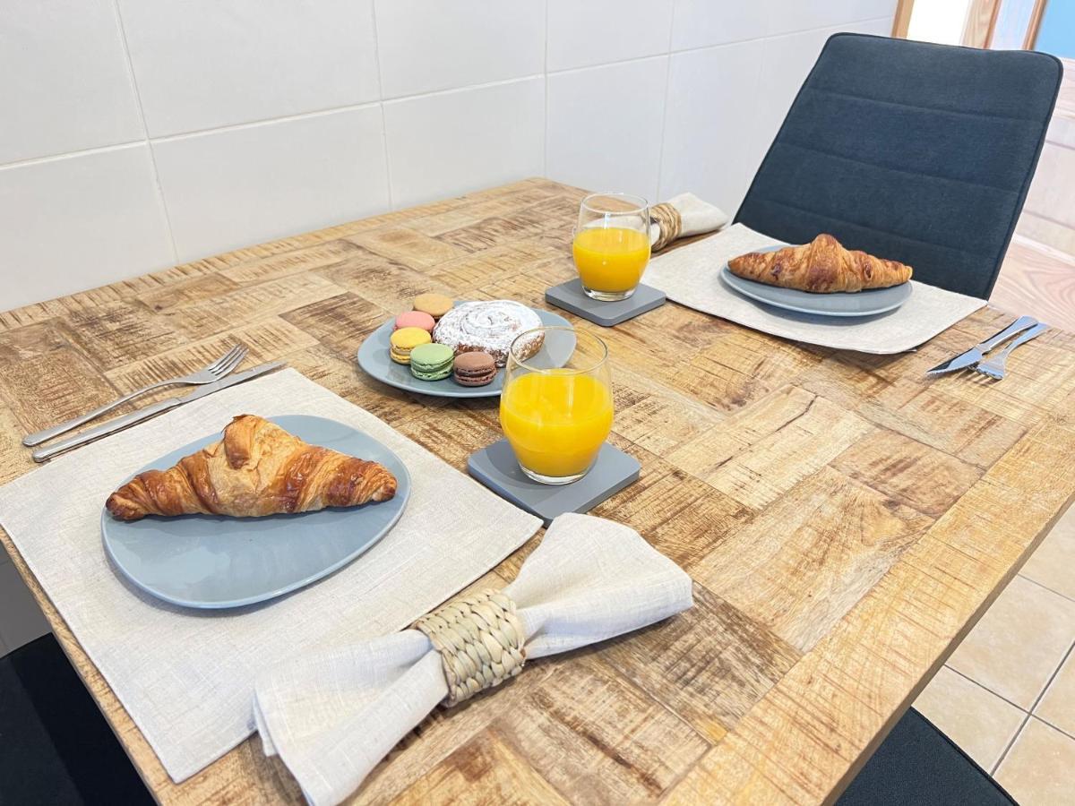 Villa Eva - New To The Market, Fully Refurbished Licensed Villa - Private Pool Caleta De Fuste Exteriör bild