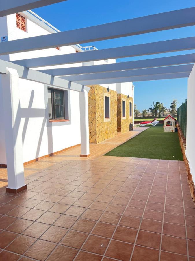 Villa Eva - New To The Market, Fully Refurbished Licensed Villa - Private Pool Caleta De Fuste Exteriör bild